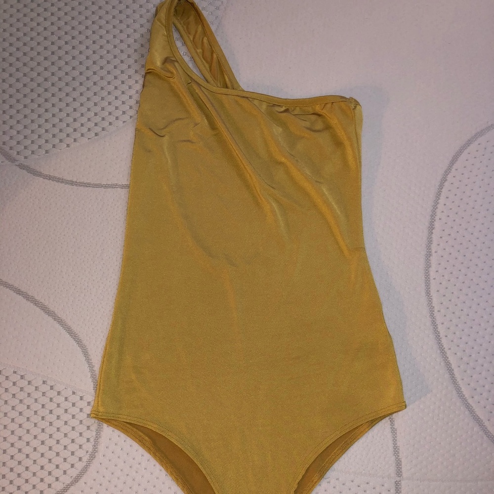 One shoulder bodysuit